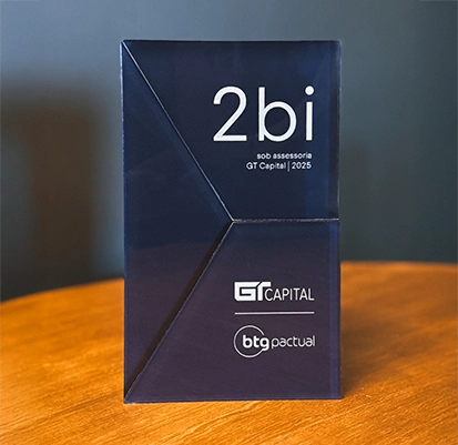 R$ 2 bilhões sob assessoria - 2025